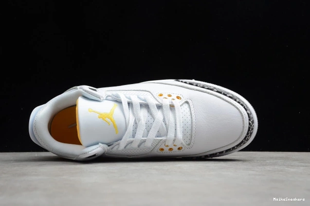 MaikeSneakers 3 (W) RETRO ORANGE LASER CK9246-108 AIR JORDAN 0811